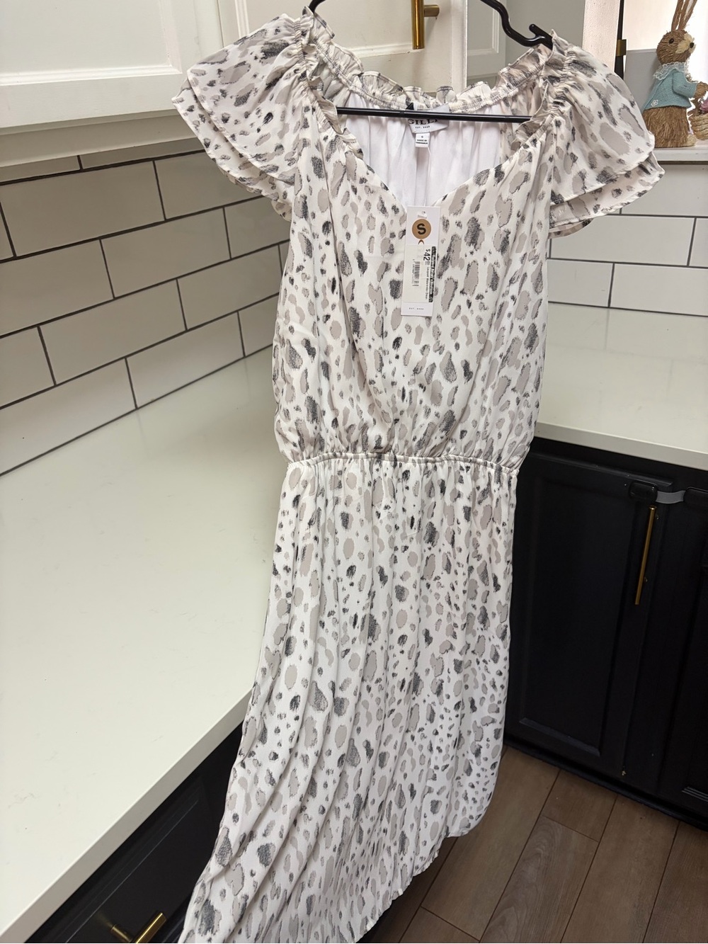 Gilli White and Gray Leopard Print Maxi Dress NEW!